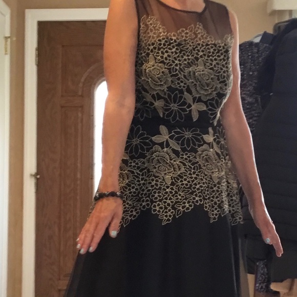 Black and Gold Cocktail Dress - Picture 4 of 4